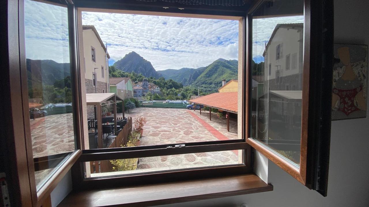 Hotel La Cuna Del Sella Oseja de Sajambre Buitenkant foto