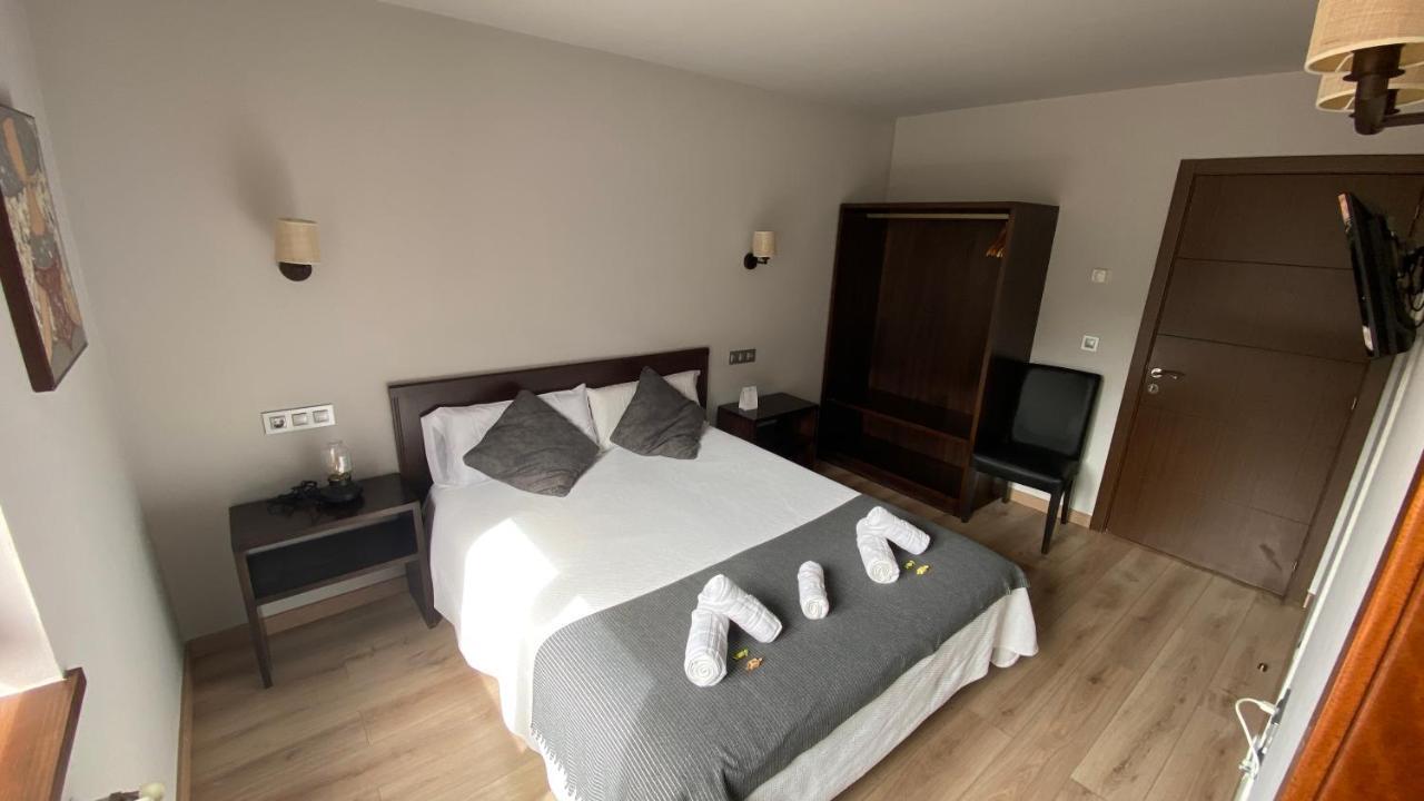 Hotel La Cuna Del Sella Oseja de Sajambre Buitenkant foto