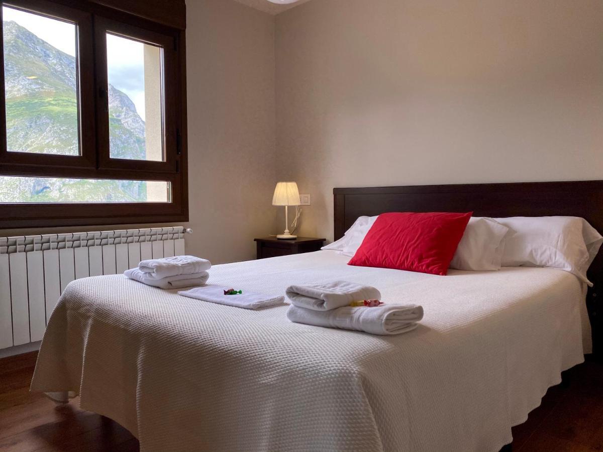 Hotel La Cuna Del Sella Oseja de Sajambre Buitenkant foto