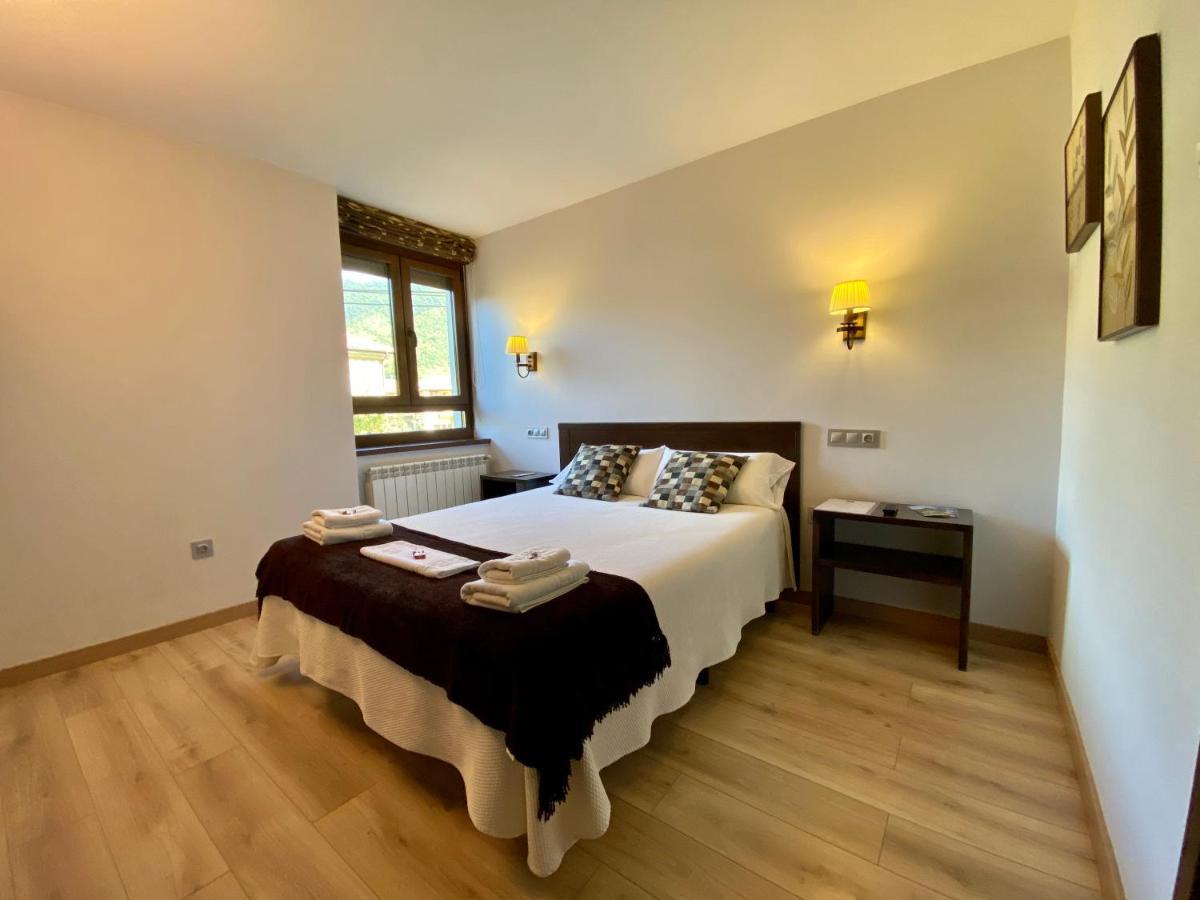 Hotel La Cuna Del Sella Oseja de Sajambre Buitenkant foto
